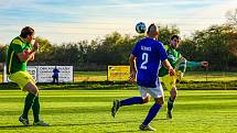 Fotbalisté TJ START Tlumačov (na snímku fotbalisté v zelených dresech).