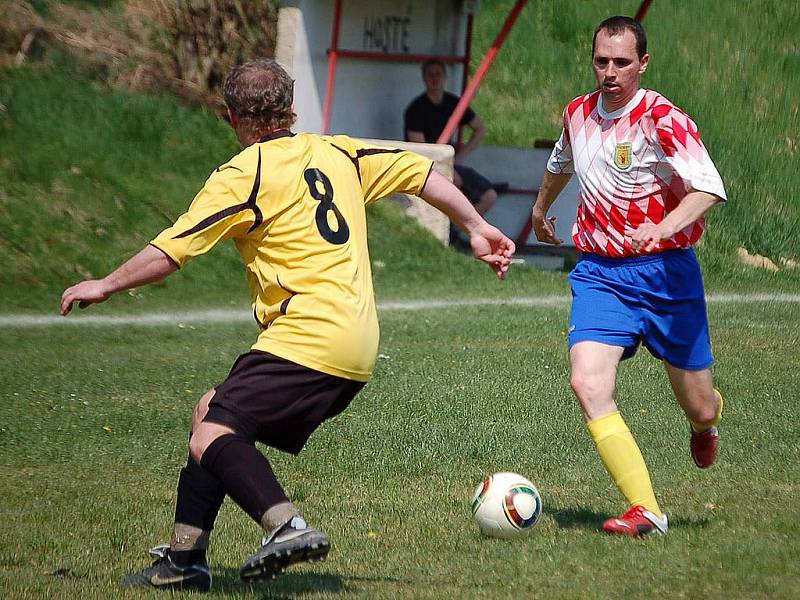 Z fotbalového utkání Sokola Všeruby B a Sokola Hlohová.