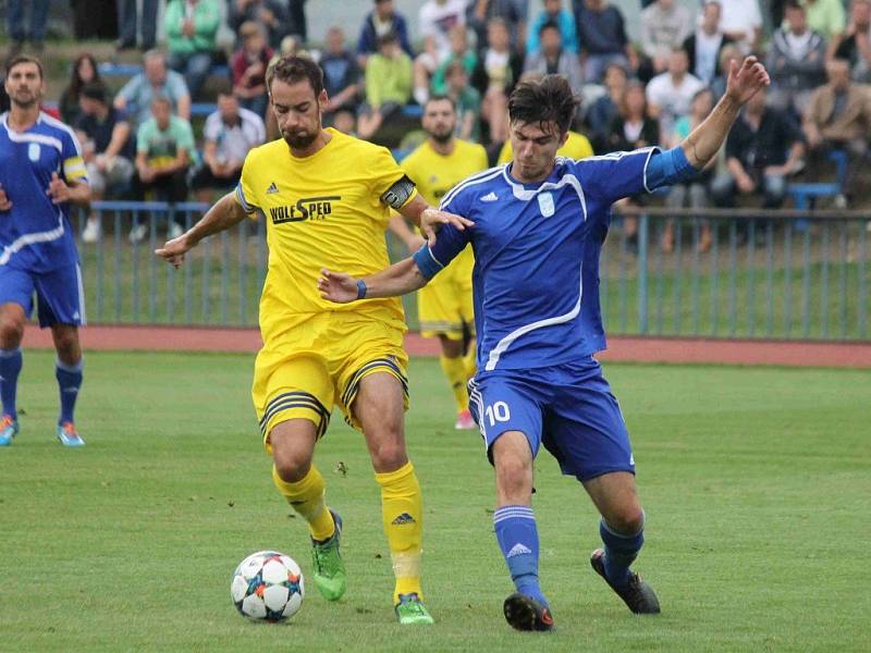 Třetiligové derby mezi FK Tachov a Jiskrou Domažlice.