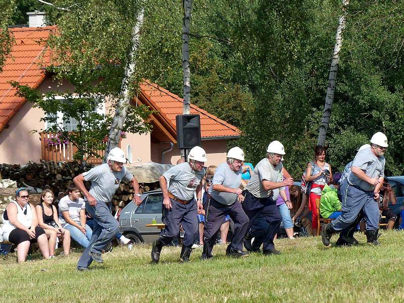 Z Memoriálu F. Kühna v Újezdu Svatého Kříže.