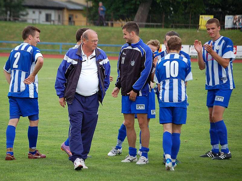 Fotbalisté divizní Jiskry Domažlice porazili Benešov.