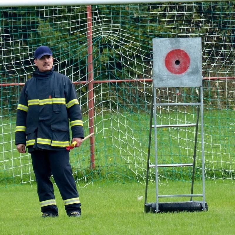 Ze vzpomínkového memoriálu 2014.