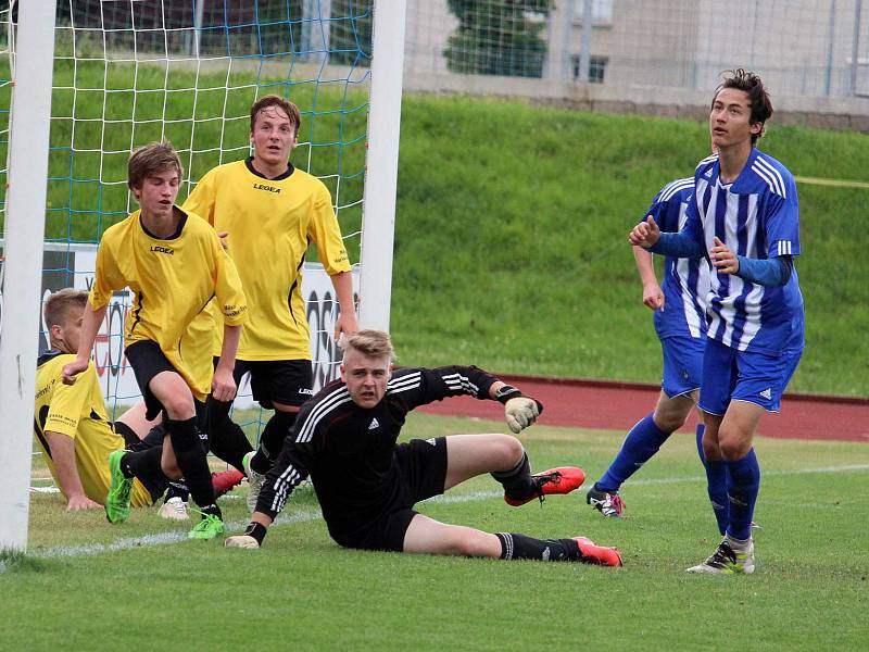 Dorostenecké derby v krajském přeboru. Jiskra Domažlice vs. FC Dynamo H. Týn.