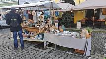 Jednodenní Vánoční trhy v Domažlicích přilákaly v sobotu 18. prosince spoustu návštěvníků.