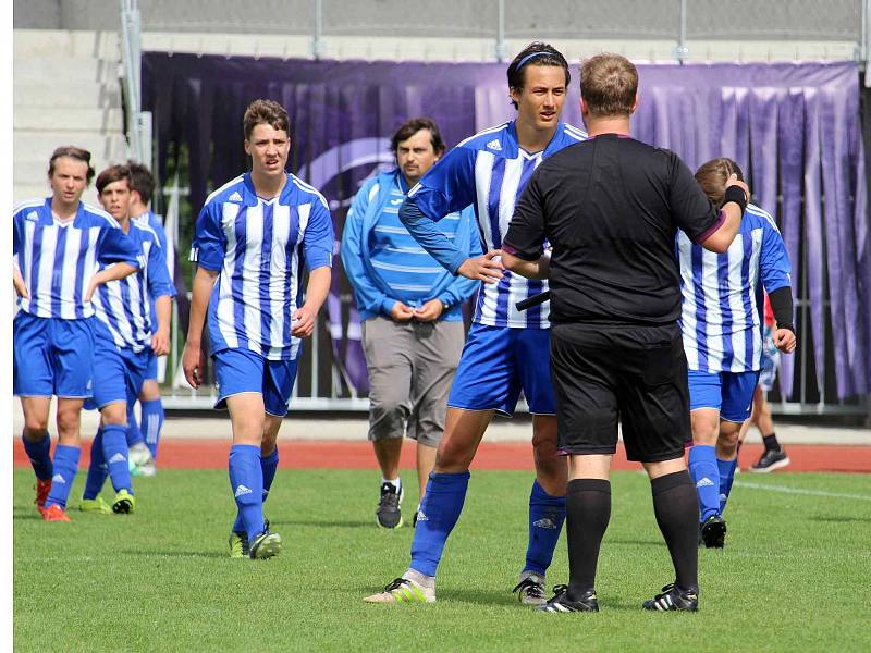 Dorostenecké derby v krajském přeboru. Jiskra Domažlice vs. FC Dynamo H. Týn.