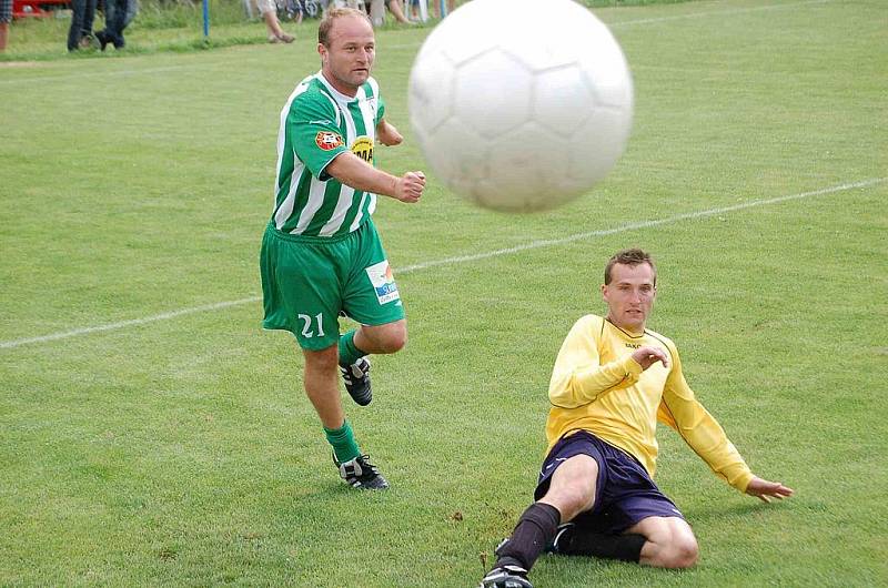 sTarš Krchlebský Samet vs. FC Pražský nářez 2:4