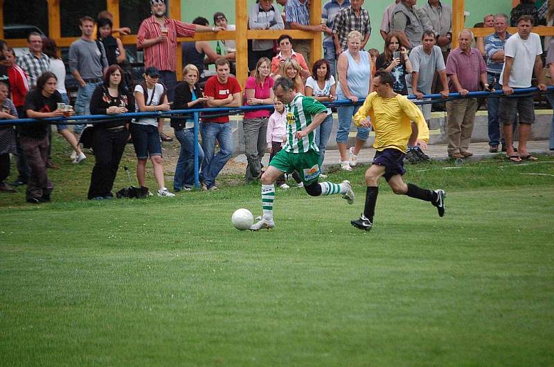 sTarš Krchlebský Samet vs. FC Pražský nářez 2:4