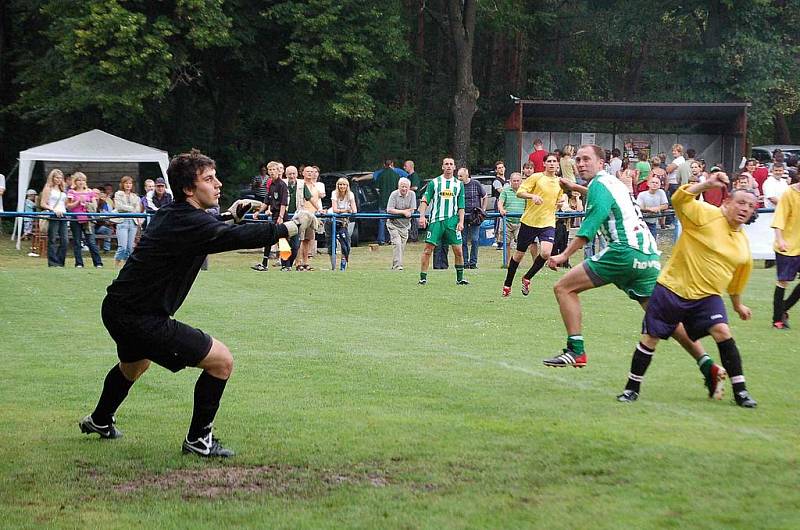 sTarš Krchlebský Samet vs. FC Pražský nářez 2:4