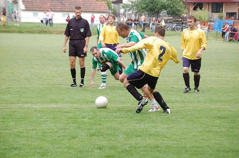 sTarš Krchlebský Samet vs. FC Pražský nářez 2:4