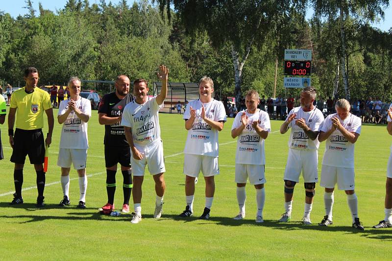 Přátelský zápas na oslavu 55 let herce Ivana Trojana v Krchlebech: šKrchlebský samet - Real Top Praha 6:10.