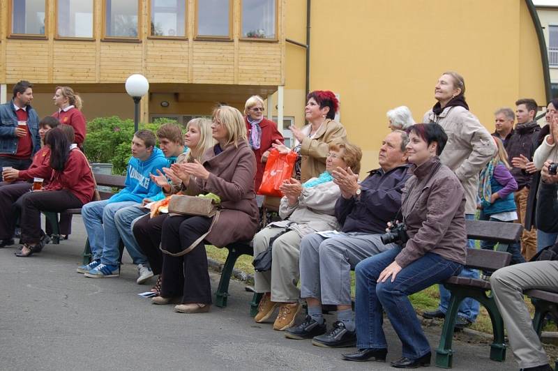 Z oslav 10. výročí založení Domu seniorů Kdyně.