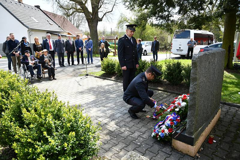 Belgická a polská delegace navštívila ve čtvrtek město Holýšov.