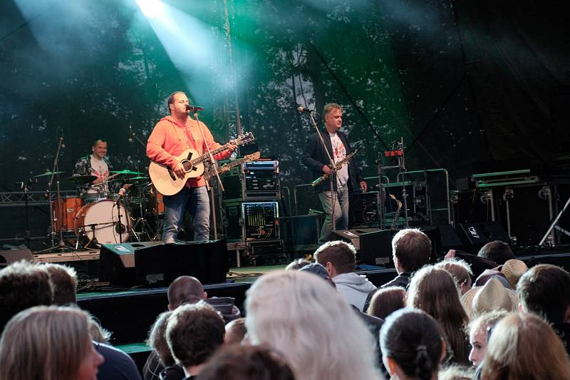 Páteční Chodrockfest v Domažlicích.