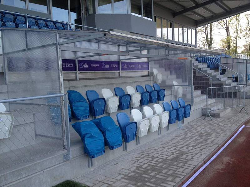 Stadion Střelnice po prvním utkání šampionátu.