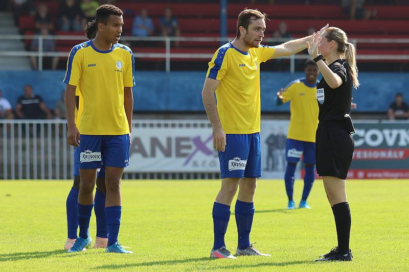 SK Rakovník  (ve žlutém) dobře začal, vedl 2:0, ale po obratu slavily Domažlice výhru 4:3.