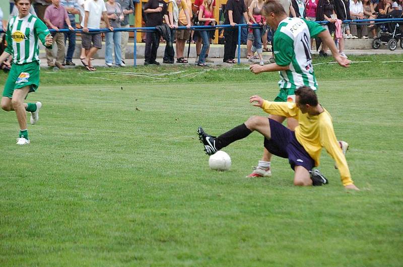 Domácí výběr Krchleb podlehl týmu hvězd 2:4.