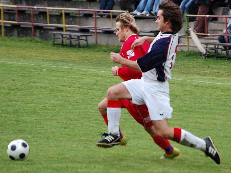 Z derby mezi Spartakem Klenčí a Sokolem Postřekov.