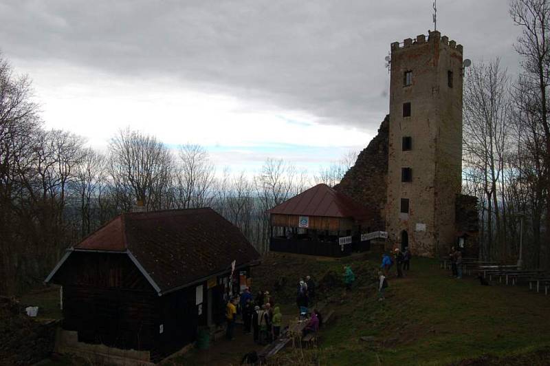 Jarní setkání turistů Plzeňského kraje na Rýzmberku.