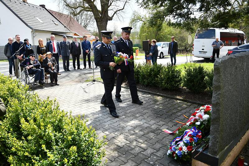 Belgická a polská delegace navštívila ve čtvrtek město Holýšov.