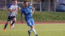 15. kolo FORTUNA ČFL, skupina A: TJ Jiskra Domažlice (na snímku fotbalisté v modrých dresech) - FK Admira Praha 1:1 (0:1).