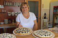 Vyhlášené koláče peče Helena Konopíková již 32 let