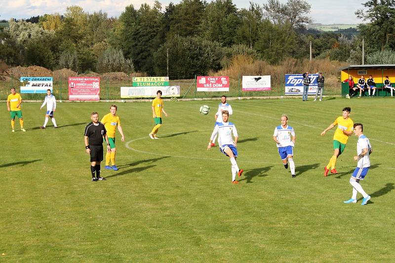 Start Tlumačov (ve žlutém) - Baník Stříbro (v bílém) 3:3 (0:2), PK 6:5.