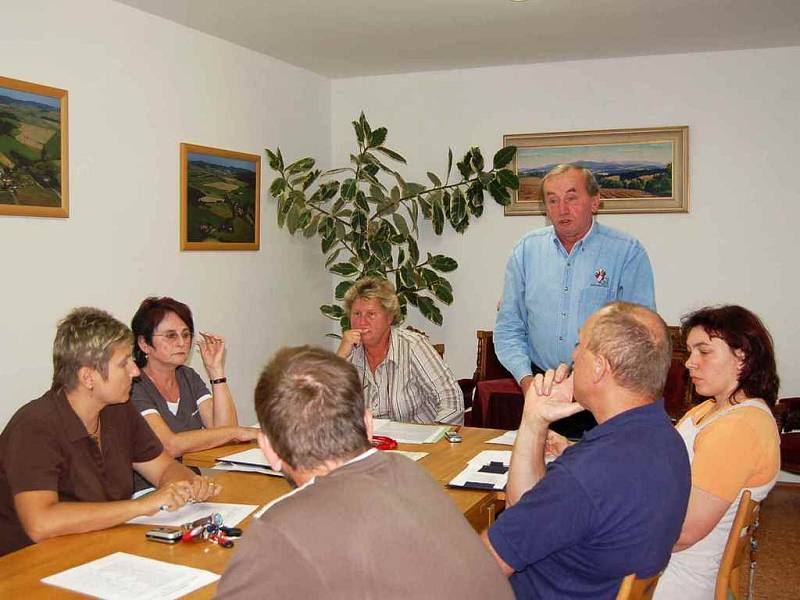 Zastupitelstvo městyse  Všeruby nakonec odhlasovalo, že elektrárna Maxov bude zařazena jako bod programu.