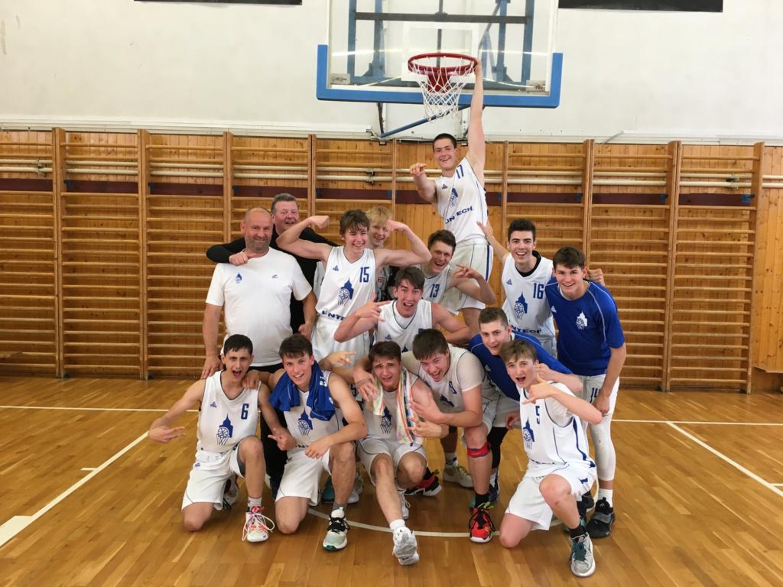 Basketbalisté Jiskry Domažlice U19 vyhráli kvalifikaci o Celostátní ligu -  Domažlický deník
