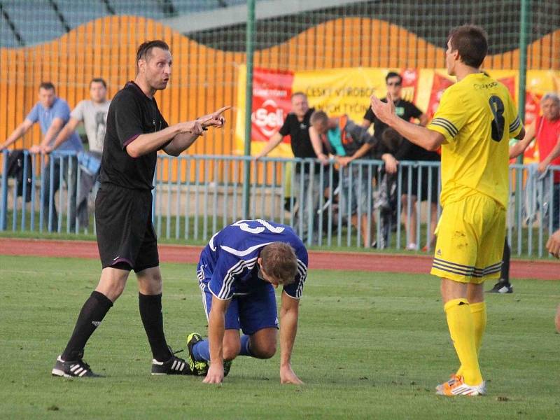 Třetiligové derby mezi FK Tachov a Jiskrou Domažlice.