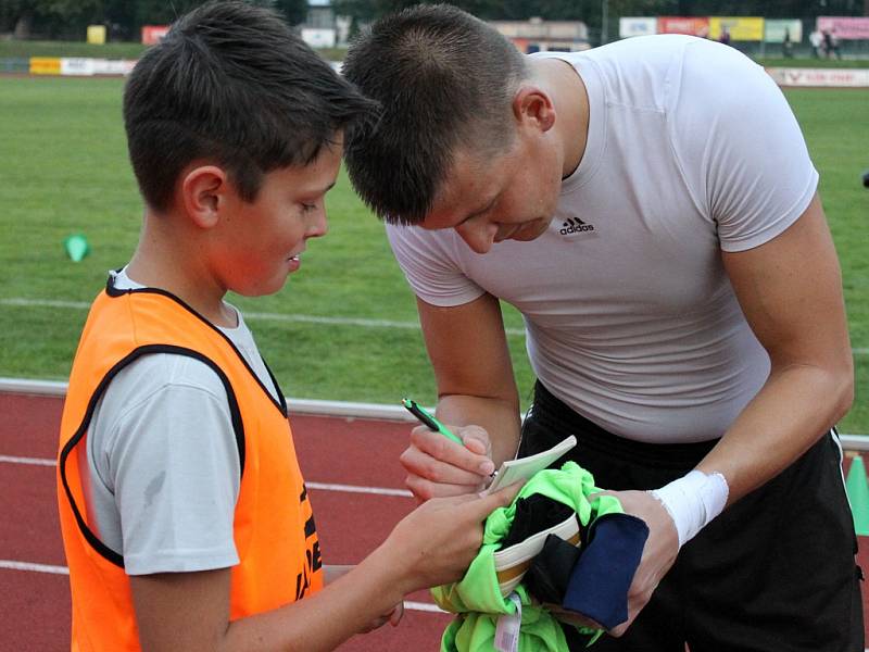 Třetiligová Jiskra Domažlice porazila v penaltovém rozstřelu prvoligové Dynamo České Budějovice a postupuje do 3. kola Poháru České pošty. 