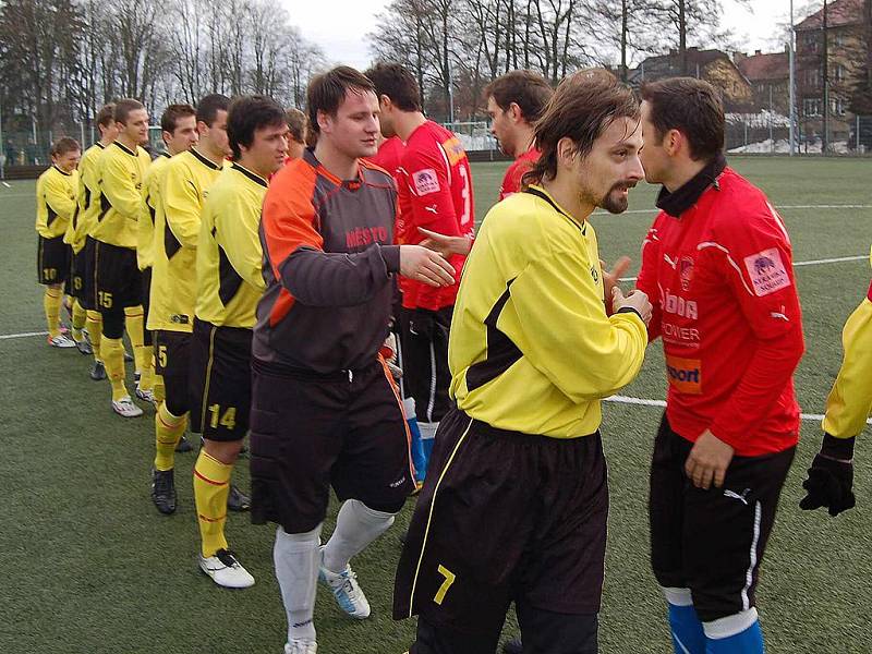 Fotbalový svátek v Domažlicích. Jiskra, lídr divizní skupiny A, se na Střelnici utkala s lídrem Gambrinus ligy Viktorií Plzeň.