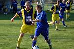Z chodského derby v Postřekově, kam zavítali hráči Tatranu Chodov. Diváci se dočkali atraktivního fotbalu, okořeněného góly. Domácí nakonec vyhráli 3:1.