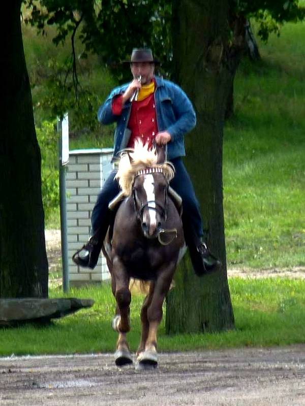 Jezdci z Domažlicka jeli jako Pony Express.