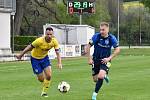 FORTUNA ČFL, skupina A, 25. kolo: FC Písek - TJ Jiskra Domažlice (na snímku fotbalisté v modrých dresech) 3:3 (1:1).