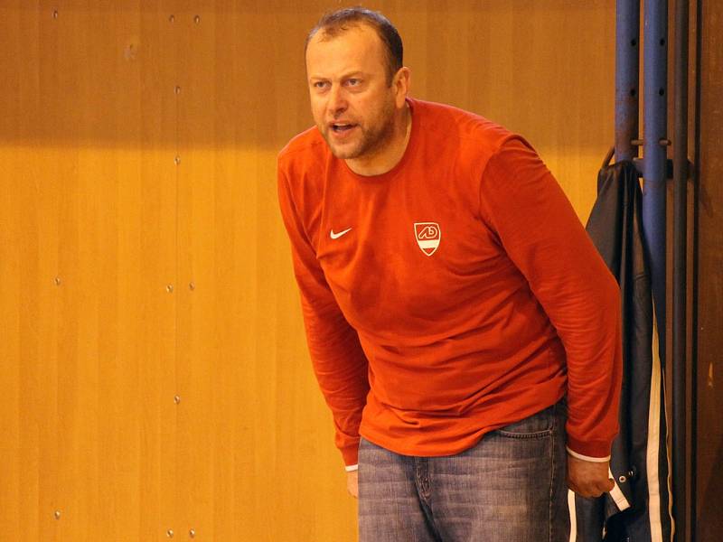 Ohlédnutí za čtvrtým zápasem finále play – off II. ligy mužů mezi basketbalisty Jiskry Domažlice a Renocar Podolí Brno.  