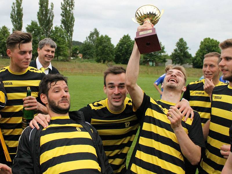 Stadion v Hrádku u Rokycan hostil finále Poháru PKFS mezi Chotíkovem a rezervou Domažlic.