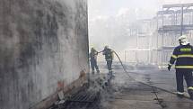 K požáru do areálu firmy v Horšovském Týně vyjížděli hasiči ve čtvrtek 12. května odpoledne.