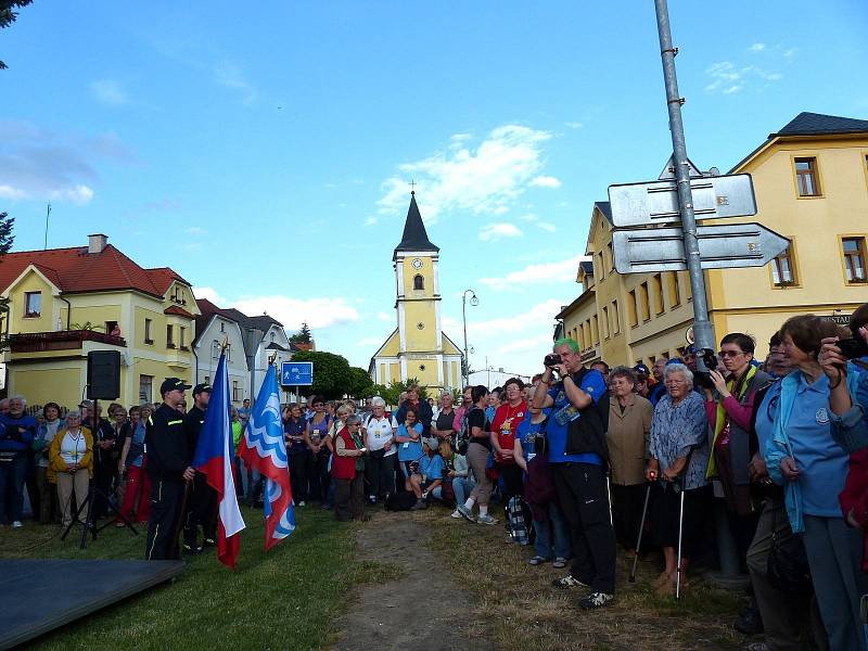 Zahájení srazu turistů v Bělé bylo slavnostní.