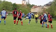 Staňkovští fotbalisté zdolali hokejisty Plzně 4:2.