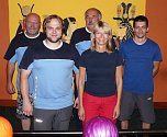 Kdyňskou bowlingovou ligu hraje i  Mix team ve složení zleva Oldřich Navrátil, Jan Tochor, Jan Burger, Zdeňka Hájková a Radek Hájek.