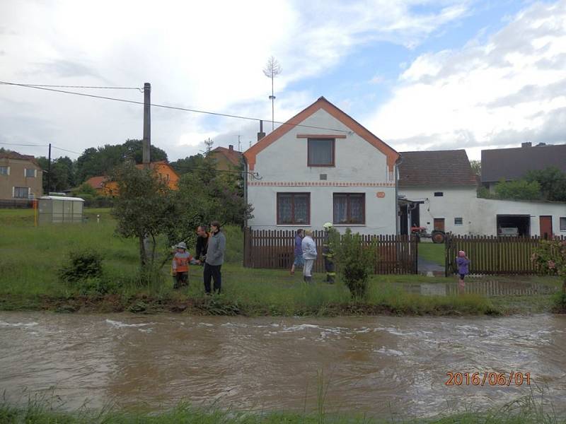 Záplavy v Holubči.