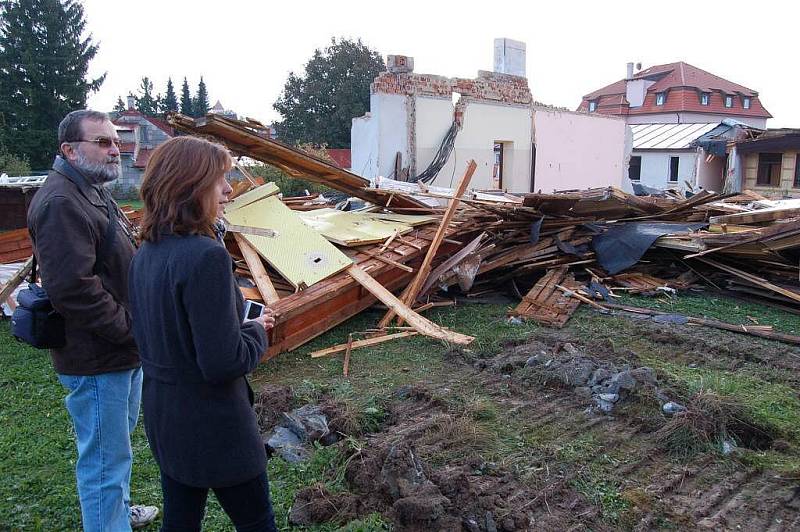 Demolice MŠ Poběžovice, čtvrtek 20. října 2011.