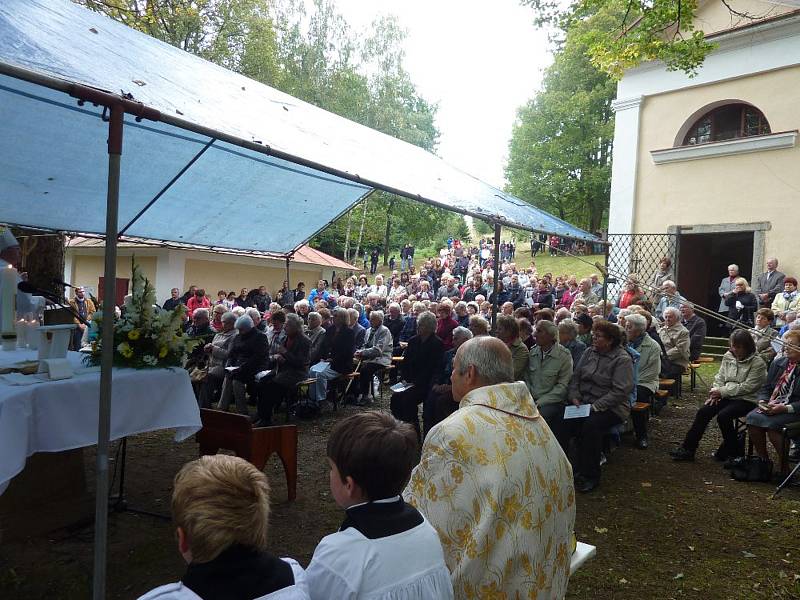 Na pouť k Dobré Vodě zavítaly stovky poutníků.