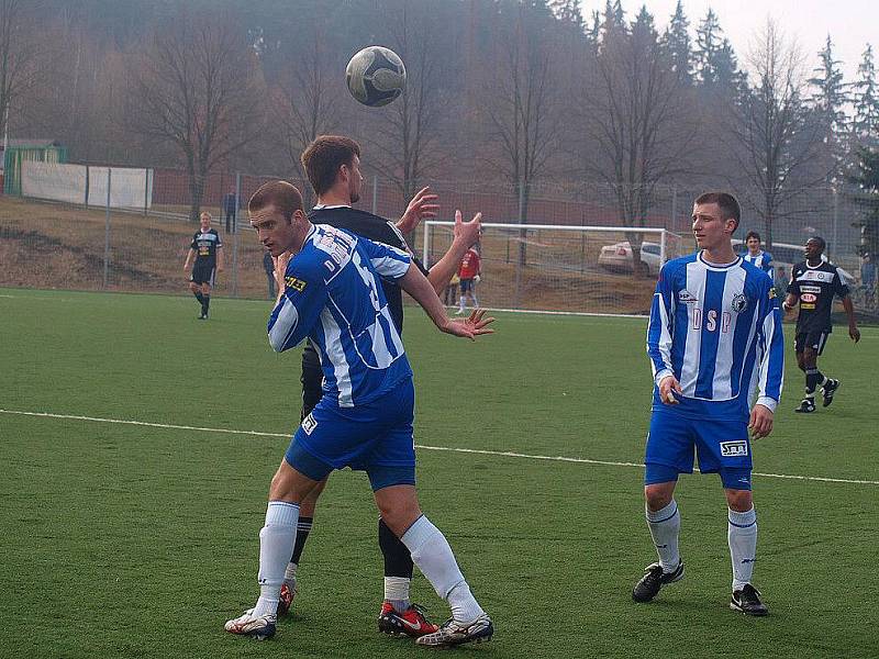 Z utkání fotbalistů Jiskry Domažlice v Příbrami.