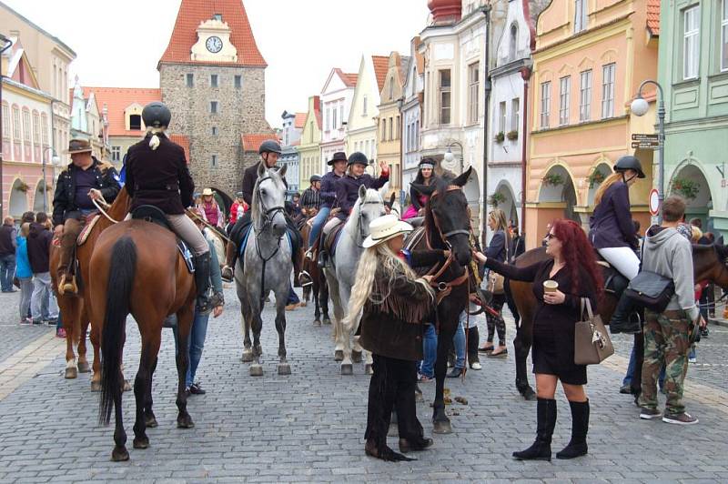 Svatováclavská jízda v Domažlicích.