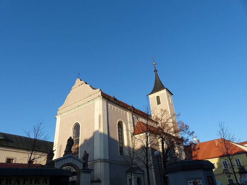 Holubí ´nadělení´ v centru Domažlic.