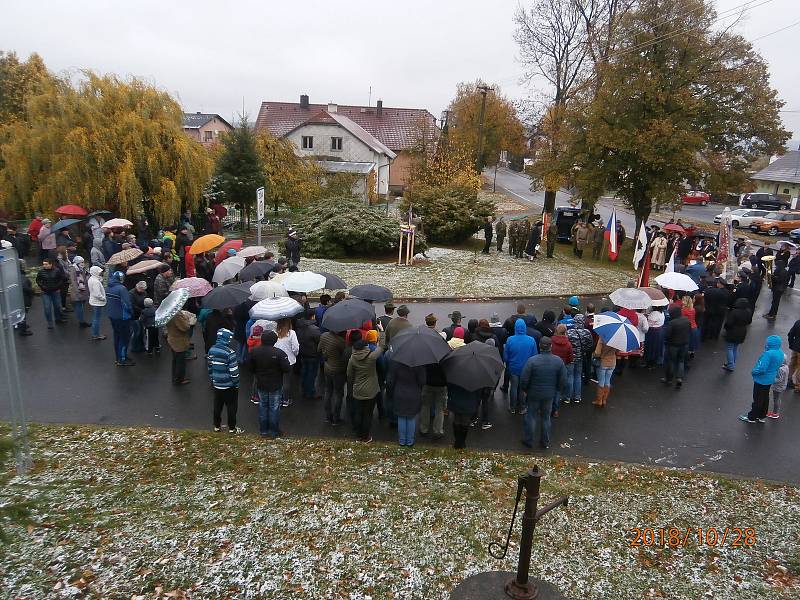 Z oslav republiky v Postřekově.