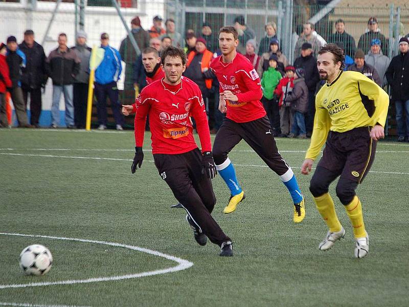 Fotbalový svátek v Domažlicích. Jiskra, lídr divizní skupiny A, se na Střelnici utkala s lídrem Gambrinus ligy Viktorií Plzeň.