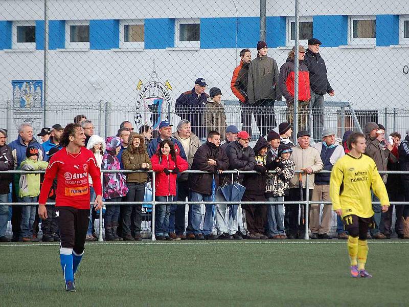 Fotbalový svátek v Domažlicích. Jiskra, lídr divizní skupiny A, se na Střelnici utkala s lídrem Gambrinus ligy Viktorií Plzeň.