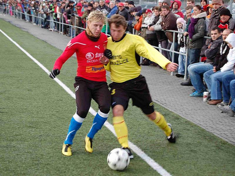 Fotbalový svátek v Domažlicích. Jiskra, lídr divizní skupiny A, se na Střelnici utkala s lídrem Gambrinus ligy Viktorií Plzeň.